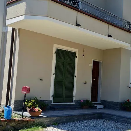 Casa Vacanza Da Menan Castelnuovo Magra Extérieur photo